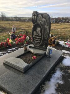 Памятники на могилу