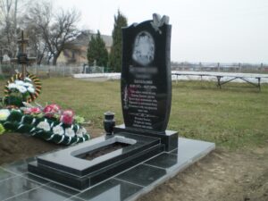 Памятники на могилу - замовлення та створення