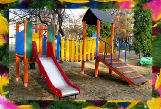 Дитячі ігрові спортивні майданчики