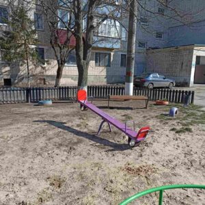 Дитячі ігрові спортивні майданчики