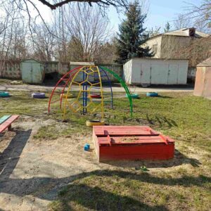 Дитячі ігрові спортивні майданчики
